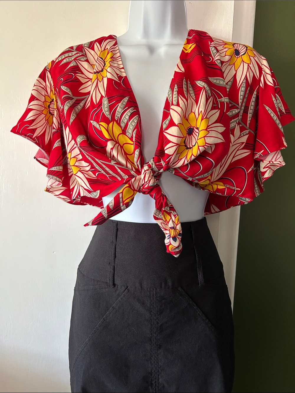 Trashy Diva - Tigerlillies Ruffle-Sleeve Wrap Top